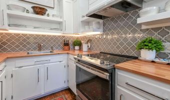 114 CHESAPEAKE St, Dewey Beach, DE 19971