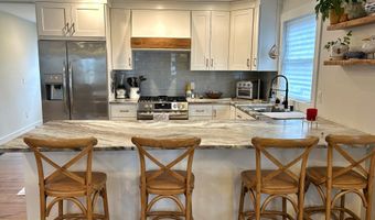403 8th Ave, Belmar, NJ 07719