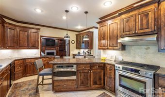 1200 Heritage Dr, Albemarle, NC 28001