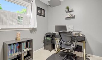 4518 FLINTSTONE Rd, Alexandria, VA 22306