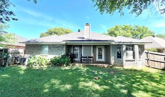 311 S Parkridge Dr, Benton, LA 71006