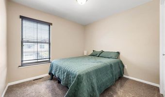 414 Churchill Dr, North Liberty, IA 52317