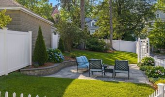 72 Walnut St 1, Arlington, MA 02476