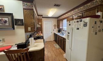 23 B St, Bay Springs, MS 39422