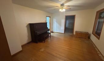 301 Harriman Ave, Archer, IA 51231
