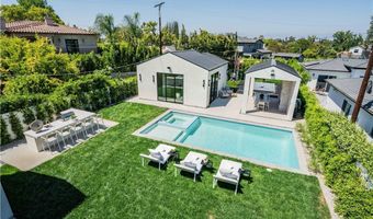16711 Moorpark St, Encino, CA 91436