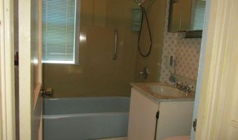 612 Liberty St, Alma, MI 48801