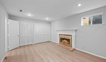 299 S PICKETT St, Alexandria, VA 22304