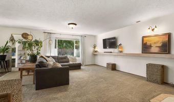21081 Gardenia Ave, Bend, OR 97702