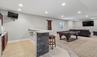 1706 Court St, Adel, IA 50003
