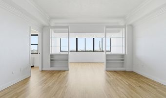 6 Whittier Place 17D, Boston, MA 02114