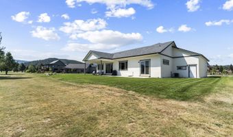 40 Bunker Ln, Blanchard, ID 83804