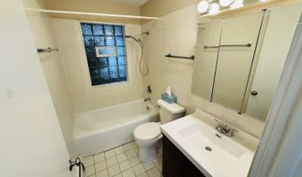 1009 Victoria St 1N, Antioch, IL 60002