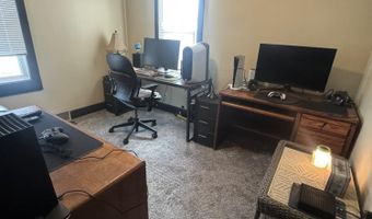 811 S Washington St, Aberdeen, SD 57401