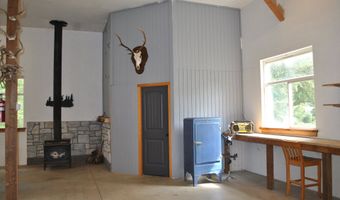 21626 GLAZE Rd, Veneta, OR 97487