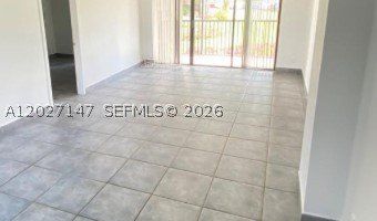 3475 N Country Club Dr 106, Aventura, FL 33180