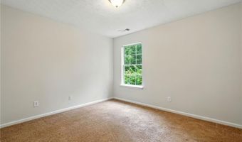 1506 Shadow Ridge Cir, Woodstock, GA 30189