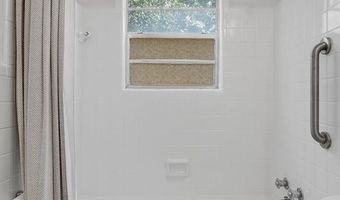 2717 Elton St, Albany, GA 31707