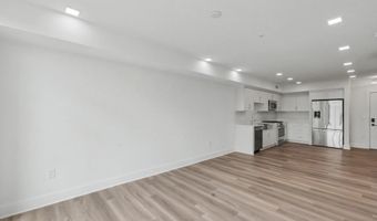 701 N HENRY St 401, Alexandria, VA 22314
