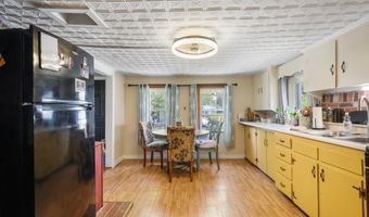 203 Grove St, Bangor, ME 04401