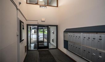 7675 142nd St W 314C, Apple Valley, MN 55124