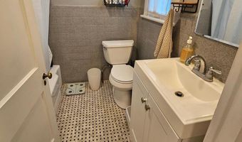 165 RACE St, Ambler, PA 19002