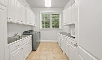 200 W Hillcrest Dr, Alexander, AR 72002