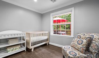 8605 ARDFOUR Ln, Annandale, VA 22003