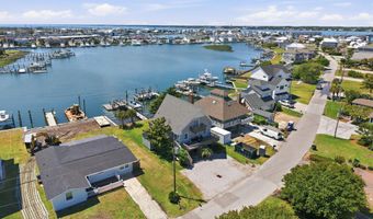 147 Bayview Blvd, Atlantic Beach, NC 28512