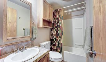 30049 Sunnyside Ct, Arkansas City, KS 67005