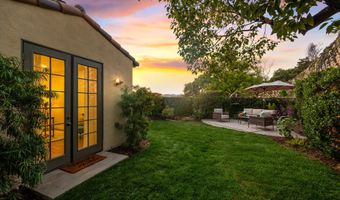 827 W Heritage Oak Ct, Altadena, CA 91001