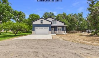 261 S 1st St W, Cowley, WY 82420