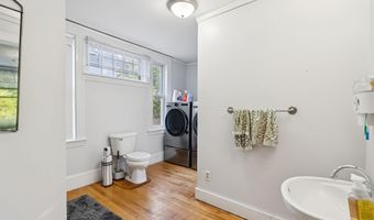 16 Murray St, Augusta, ME 04330