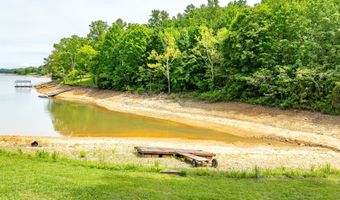937 Muskogee Ln, Bean Station, TN 37708