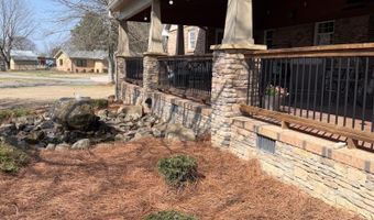 1526 Needmore Rd, Albertville, AL 35950