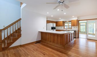 9 Howd Ave, Branford, CT 06405