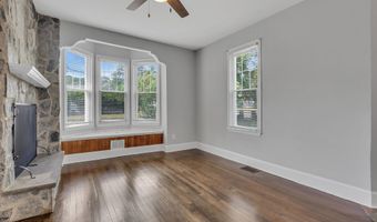 18 Middletown Ave, Atlantic Highlands, NJ 07716