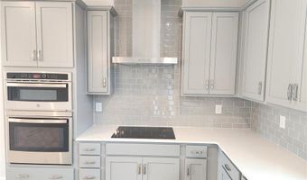821 York Aly, Acworth, GA 30102