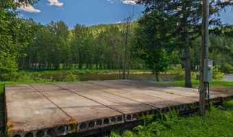 4 River Rd, Calder, ID 83808