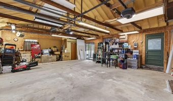 376 S Belfast Ave, Augusta, ME 04330