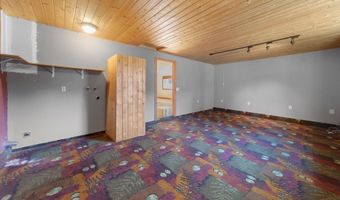 1135 1ST St NE, Bandon, OR 97411