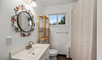 1510 E 40th Ct, Anchorage, AK 99508