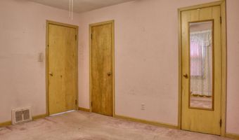 921 W WEILAND Ave, Appleton, WI 54914