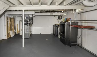 3305 Williamsburg Rd, Ann Arbor, MI 48108