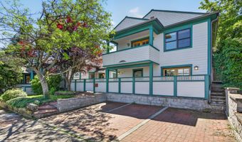 19 Gresham St, Ashland, OR 97520
