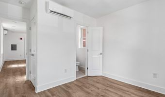 1821 T St NW, Washington, DC 20009