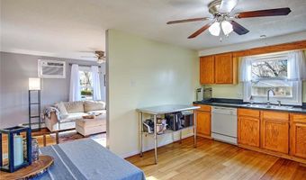 72 Vermont St, Cranston, RI 02920