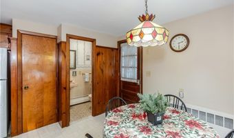 23 Roselawn Ave, North Smithfield, RI 02824