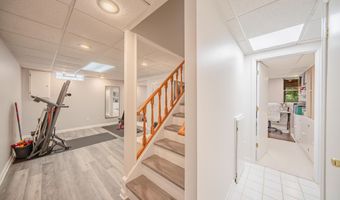 3085 N Foxridge Ct, Ann Arbor, MI 48105