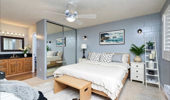 4280 Salt Lake Blvd D23, Honolulu, HI 96818